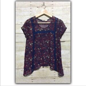MUDD abstract animal print shark bite hem top size S